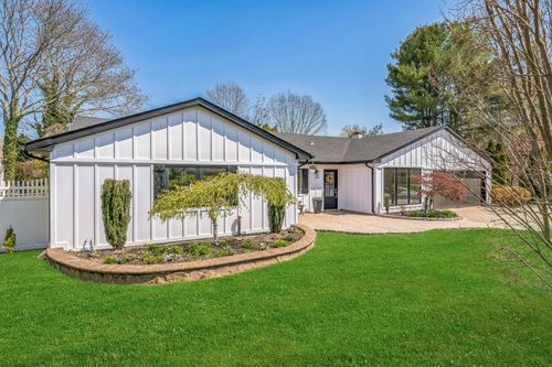 3 Lynhaven Pl, South Setauket, NY, 11720-1213 | Card Image