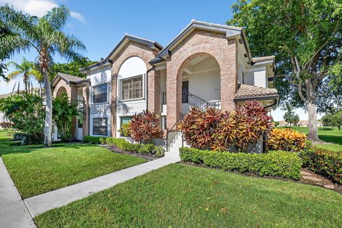 202-8041 Aberdeen Dr, Boynton Beach, FL, 33472-2931 | Card Image