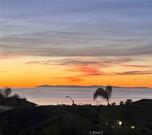 505 Avenida Adobe, San Clemente, CA, 92672-2414 | Card Image