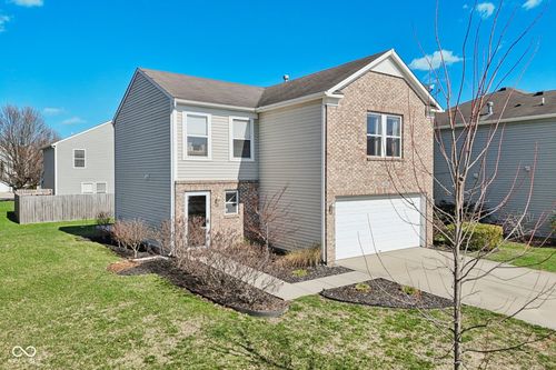 9361 W Dockside Cir, Pendleton, IN, 46064-8620 | Card Image