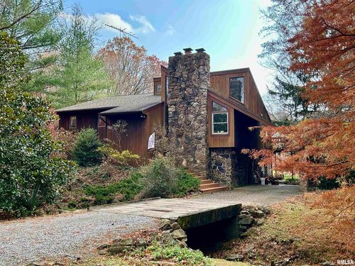 61 Schack Rd, Murphysboro, IL, 62966-5871 | Card Image