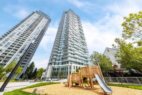2001-13768 100 Avenue, Surrey, BC, V3T0V2 | Card Image