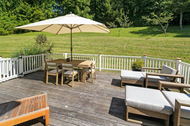 Back yard deck area off Kitchen and Family Room | Image 29