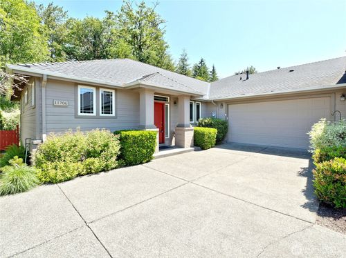 11706 239th Avenue Ne, Redmond, WA, 98053 | Card Image