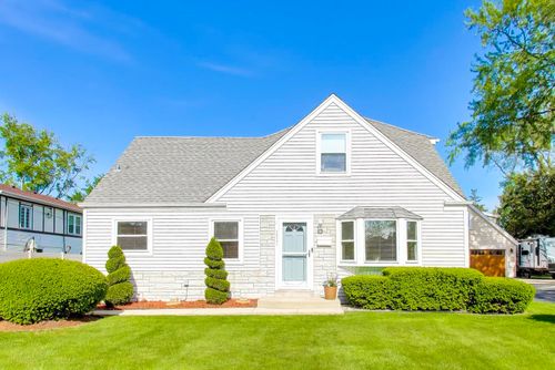 2825 Eisenhower Dr, Des Plaines, IL, 60018-3919 | Card Image