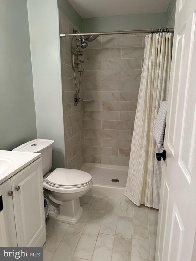 44308 Silkworth Ter, Townhouse with 3 bedrooms, 4 bathrooms and null parking in ASHBURN VA | Image 24