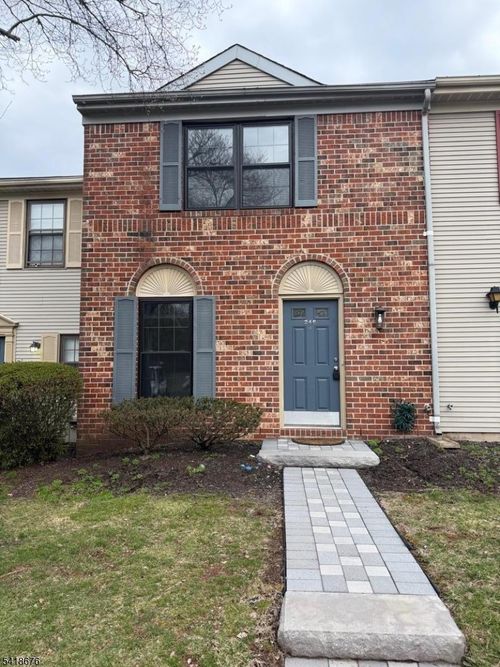 246 Hampshire Ct, Piscataway, NJ, 08854-6220 | Card Image