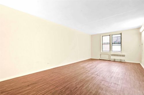apt-2m-42-95 Main St, Flushing, NY, 11355-4708 | Card Image