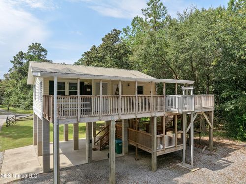 13250 River Rd, Gulfport, MS, 39503-5400 | Card Image