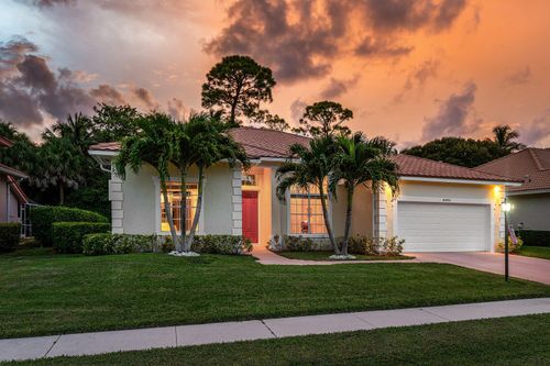 9043 Cypress Hollow Dr, Palm Beach Gardens, FL, 33418-4523 | Card Image
