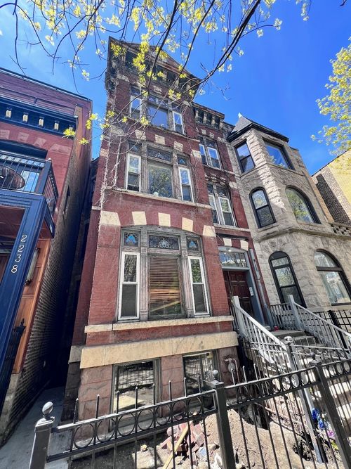 apt-1-2240 N Halsted St, Chicago, IL, 60614-3662 | Card Image