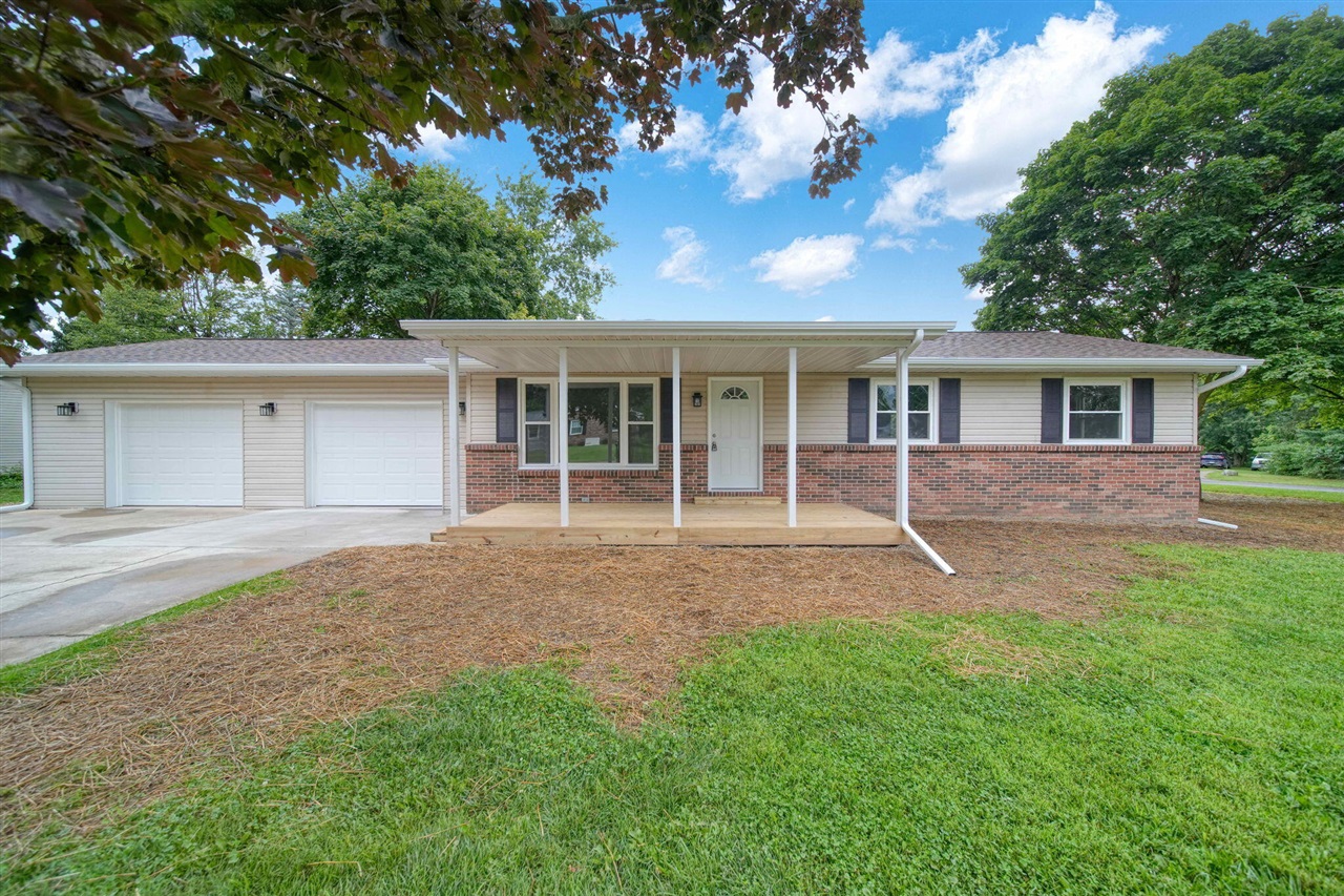 Beverly Ct, North Adams, MI 49262