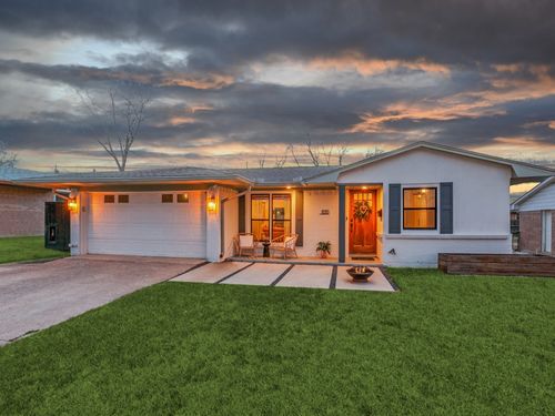 820 Warren Way, Richardson, TX, 75080-4009 | Card Image