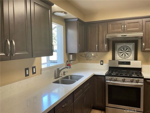 17217 San Jose, Granada Hills, CA, 91344 | Card Image