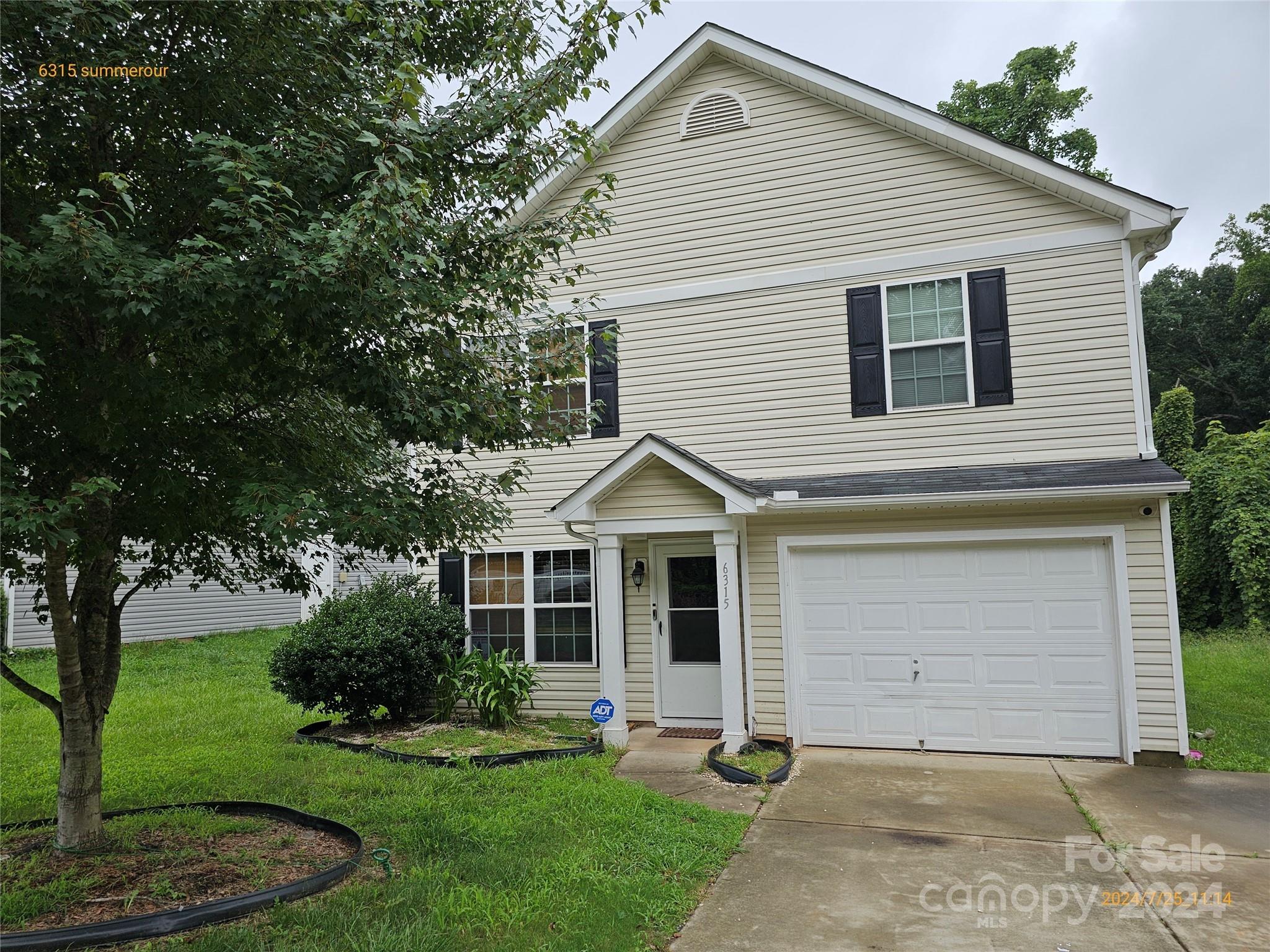 Summerour Pl, Charlotte, NC 28214