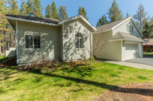 16876 Pony Express Way, Bend, OR, 97707-2252 | Card Image