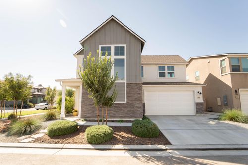 3335 W Florence Ave, Visalia, CA, 93277-5043 | Card Image