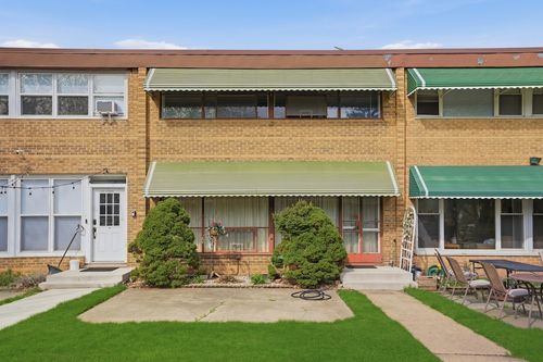 2711 W Balmoral Ave, Chicago, IL, 60625-3203 | Card Image