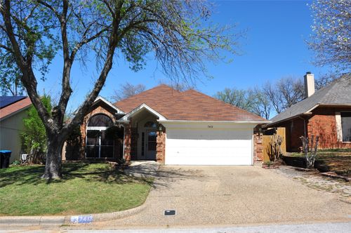 7413 Eastern Dr, Fort Worth, TX, 76120-2443 | Card Image