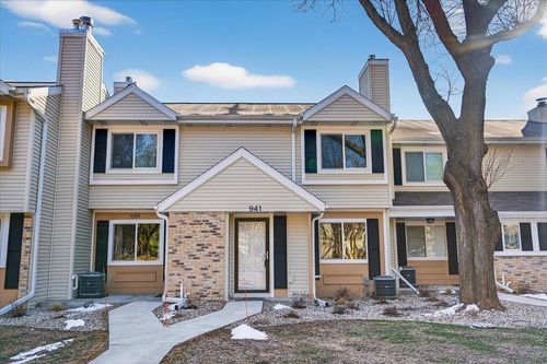 941 S Gammon Rd, Madison, WI, 53719-1323 | Card Image