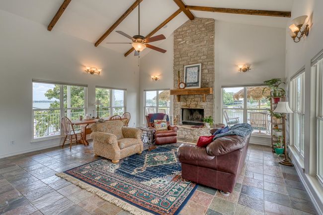 134 Glen Oaks Dr, House other with 3 bedrooms, 4 bathrooms and null parking in Sunrise Beach TX | Image 16