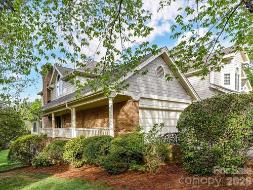 1847 Meadowood Ln, Charlotte, NC, 28211-4083 | Card Image