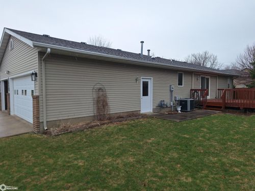 824 Capistrano Ave, Carroll, IA, 51401-1814 | Card Image