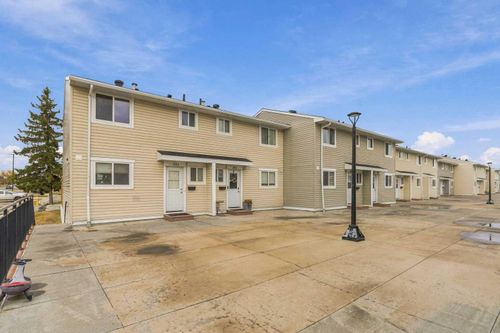301-600 Signal Rd, Fort Mcmurray, AB, T9H3Z4 | Card Image