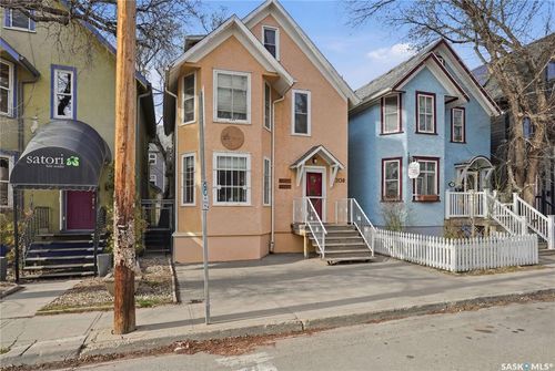 3130 13th Ave, Regina, SK, S4T1P2 | Card Image