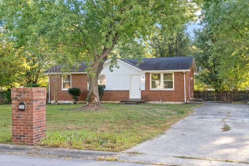 1509 Nichols Dr, Clarksville, TN, 37042-3837 | Card Image