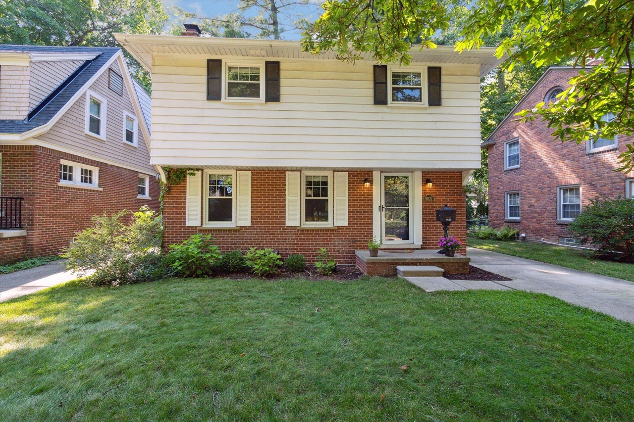 Berwick St, Livonia, MI 48150