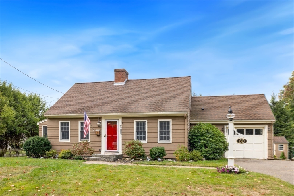 Howard Ave, Lynnfield, MA 01940