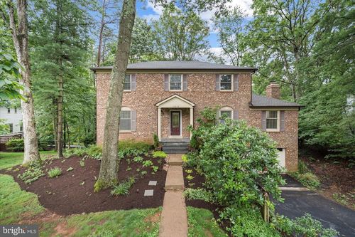 10803 Cross School Rd, RESTON, VA, 20191-5107 | Card Image