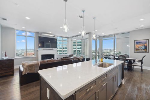 apt-107-20 Rutledge St, Nashville, TN, 37210-2097 | Card Image