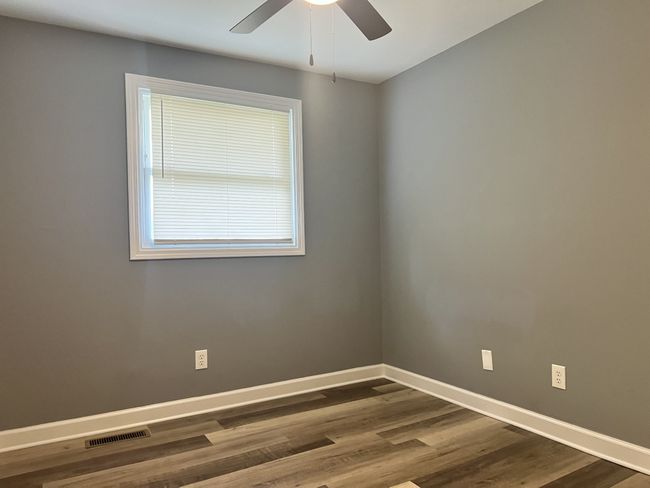 Bedroom 2 with ceiling fan | Image 10