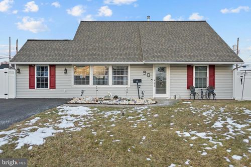 e-90 Cobalt Ridge Dr E, LEVITTOWN, PA, 19057-1733 | Card Image