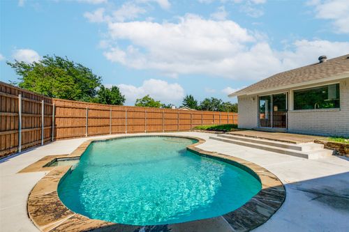 2013 Cornell Dr, Richardson, TX, 75081-3232 | Card Image