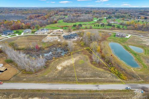 1632 Vista Dr, Oakland, MI, 48363-2720 | Card Image