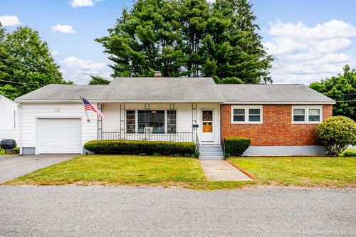 7 Knollwood Ln, Leominster, MA, 01453-3936 | Card Image