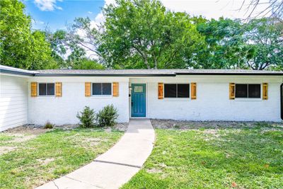 2301 Charboneau Street, House other with 3 bedrooms, 2 bathrooms and 2 parking in Waco TX | Image 2