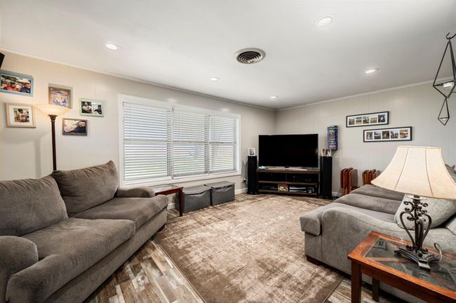 9919 Bohacek Rd, Home with 3 bedrooms, 2 bathrooms and 4 parking in Beasley TX | Image 22