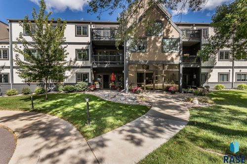 301-4224 Minnesota Ave, Sioux Falls, SD, 57105 | Card Image