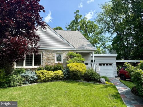 631 W Mount Vernon Ave, HADDONFIELD, NJ, 08033-2745 | Card Image
