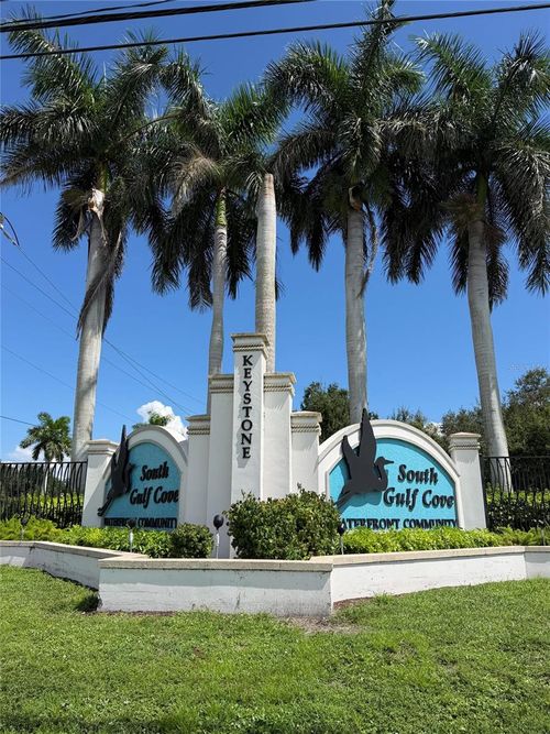 15209 Lakeland Cir, Port Charlotte, FL, 33981-4640 | Card Image