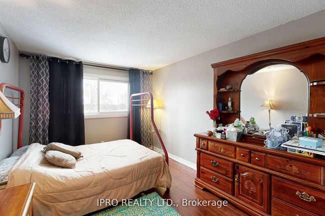 238 Royal Salisbury Way, House attached with 3 bedrooms, 2 bathrooms and 3 parking in Brampton ON | Image 28