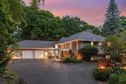19435 Cottagewood Rd, Excelsior, MN, 55331-9325 | Card Image