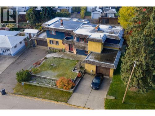 2550 Laurier Cres, Prince George, BC, V2M2B5 | Card Image