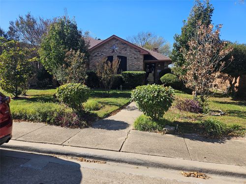 107 Larchbrook Dr, DeSoto, TX, 75115-5263 | Card Image