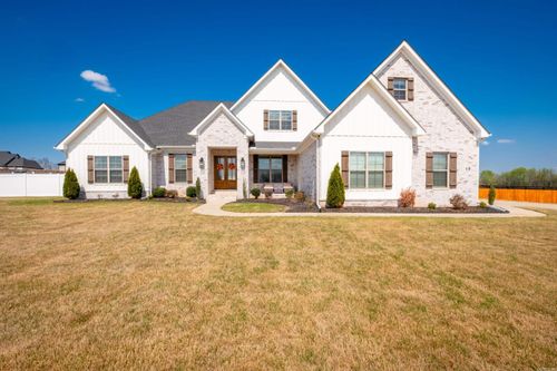 19 Morris Ct, Greenbrier, AR, 72058-8835 | Card Image