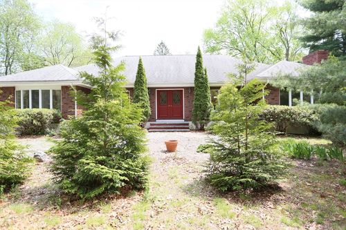 1 Piper Rd, Lexington, MA, 02421-8106 | Card Image